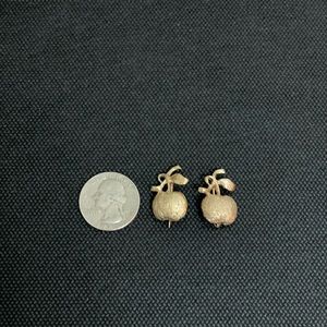 Apple brooch